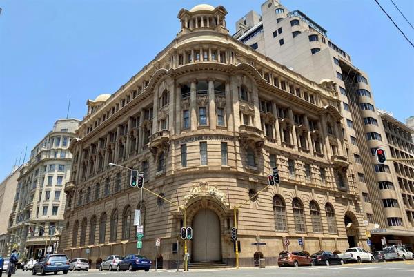 5 805  m² Commercial space