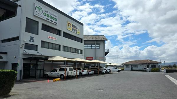 365  m² Office Space