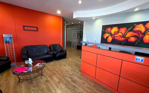 444  m² Office Space