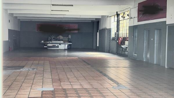 386  m² Commercial space