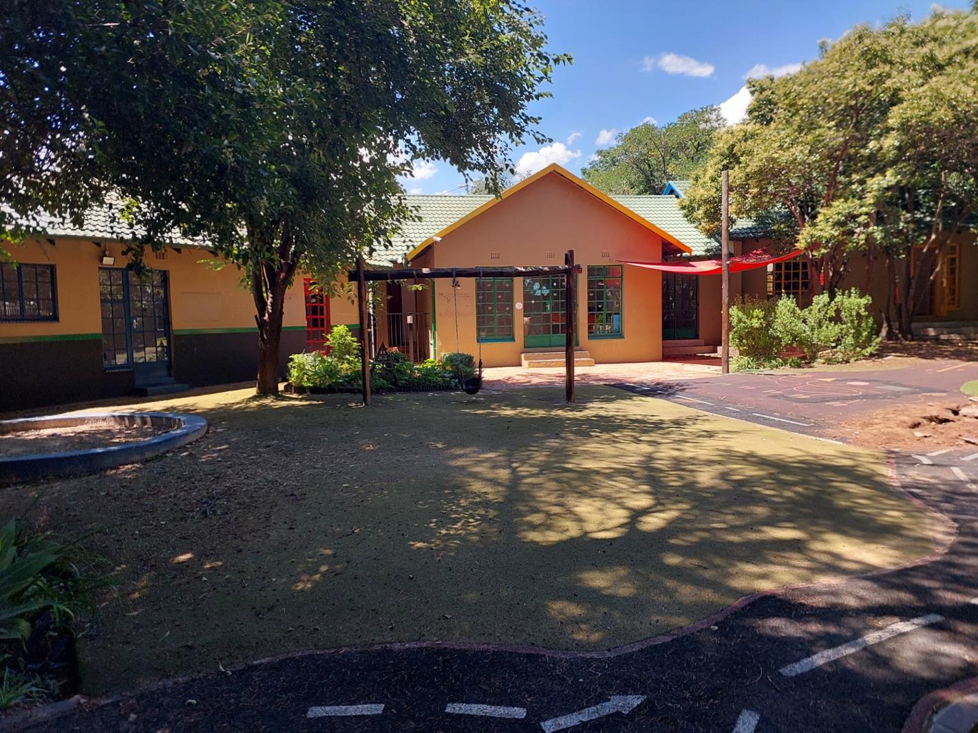 7 Bedroom House in Douglasdale