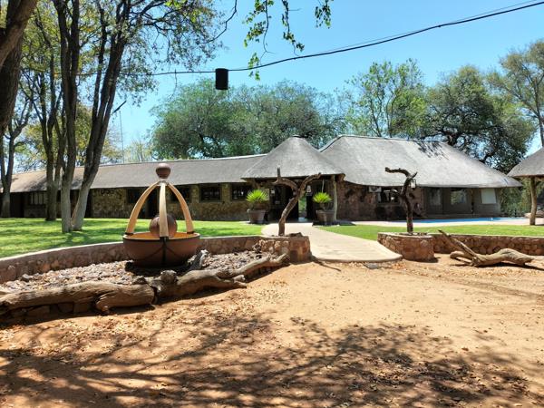 10 238 ha Farm with House