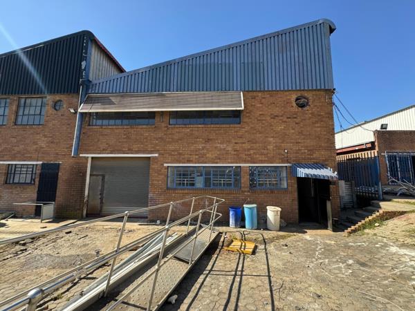 690 m² Industrial space