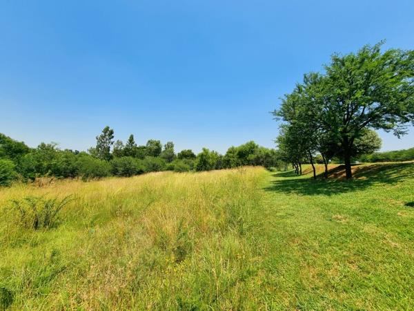 683 m² Land