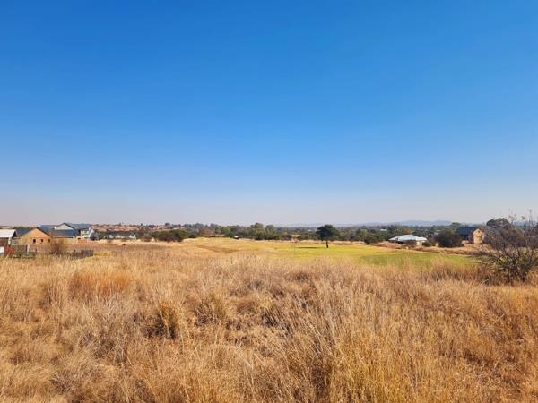 757 m² Land