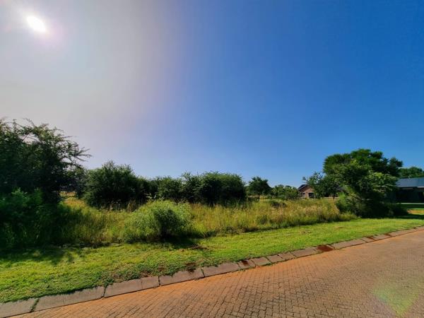 727 m² Land