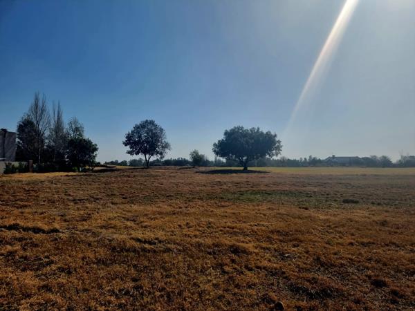 660 m² Land