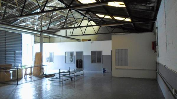 256  m² Industrial space