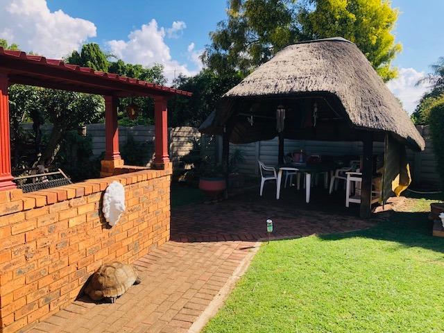 House in Lambton - View 5