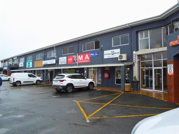 196  m² Retail Space