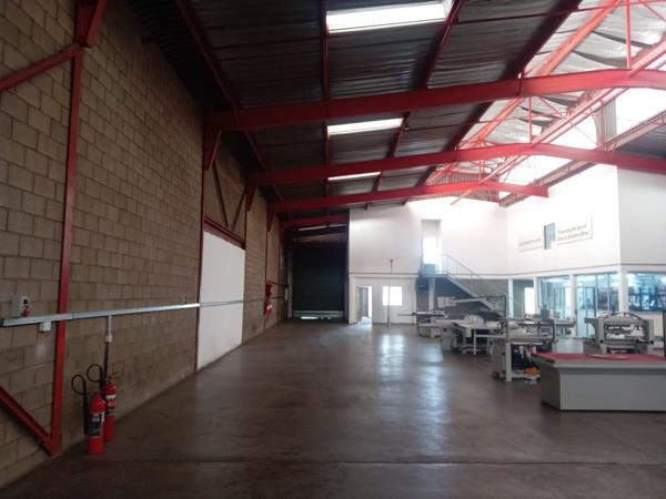 1 248  m² Industrial space