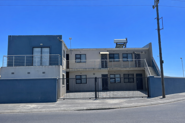 8 Bedroom House