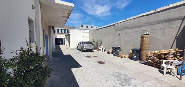 650  m² Industrial space