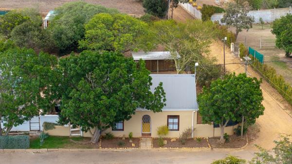 2 Bedroom House