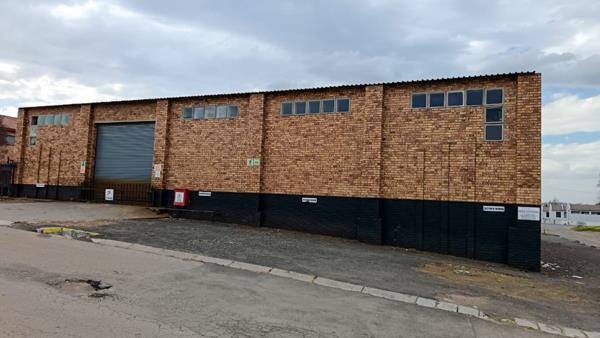 800 m² Commercial space