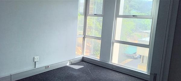 64  m² Office Space