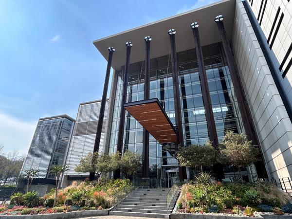 1 479 m² Commercial space