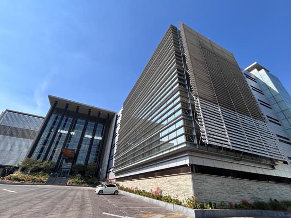 2 212 m² Commercial space