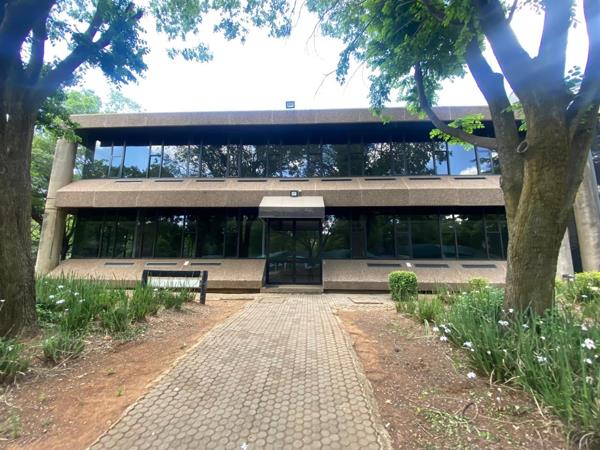 787  m² Office Space