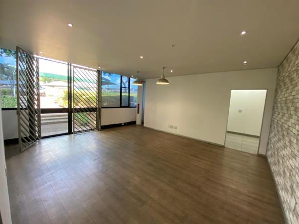 787  m² Office Space