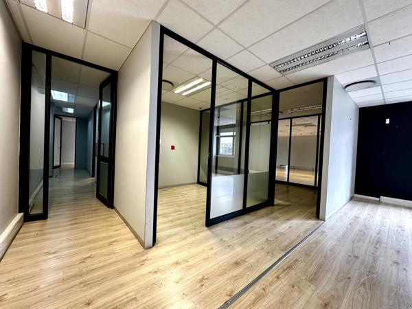 661  m² Office Space