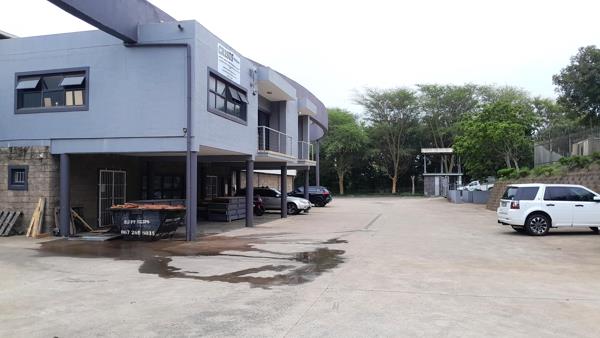 990  m² Industrial space