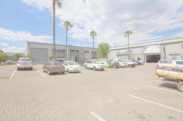 699  m² Industrial space