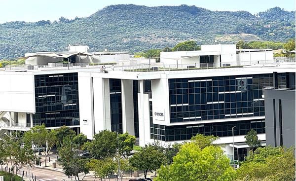 387 m² Office Space