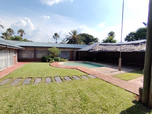 6 Bedroom House