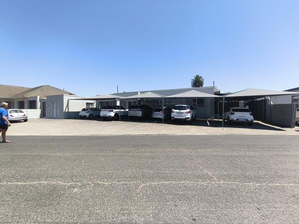 225  m² Commercial space