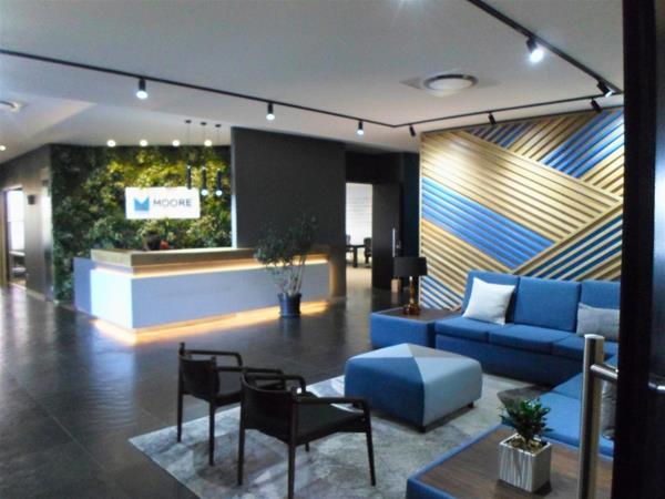 3 000  m² Office Space