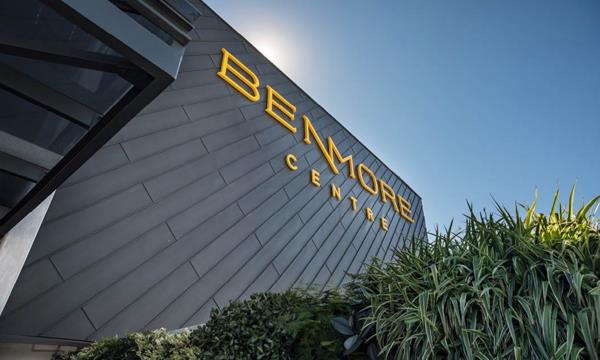 466  m² Commercial space