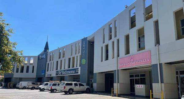 429  m² Commercial space