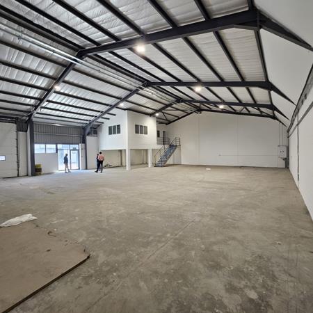 440  m² Industrial space