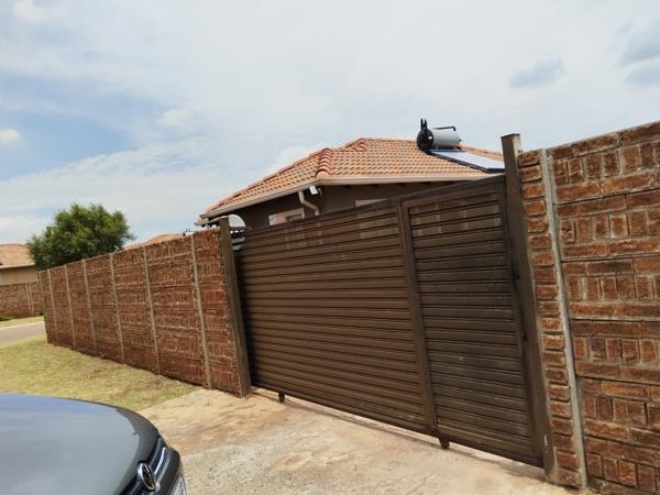 3 Bedroom Simplex