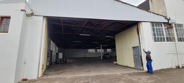 1 727  m² Industrial space