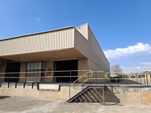 3 000  m² Industrial space