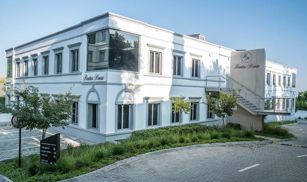 1 099  m² Commercial space