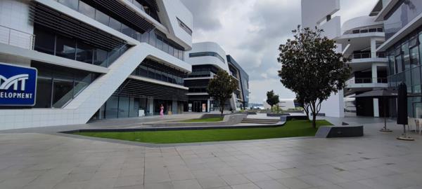 473  m² Commercial space