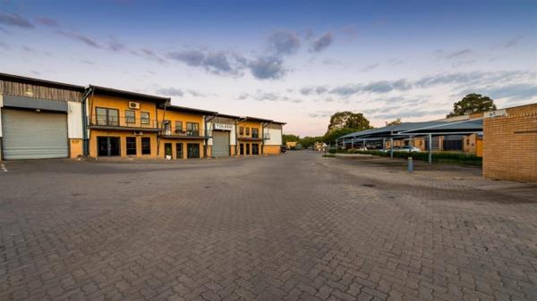 566  m² Industrial space