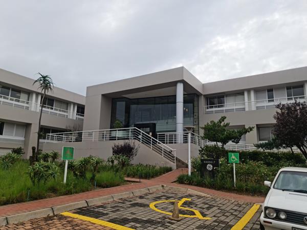 643.7  m² Commercial space