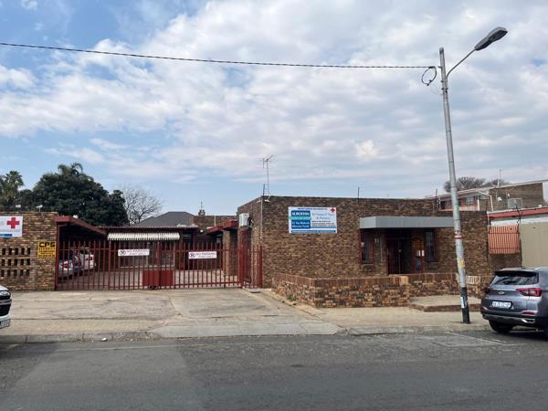 100  m² Commercial space