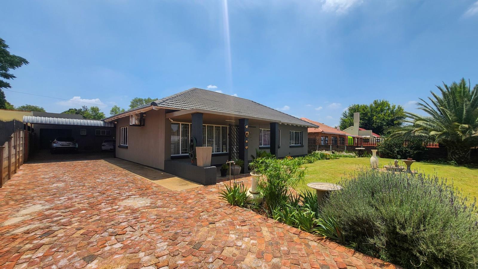3 Bedroom House for sale in Stilfontein | T5347532 | Private Property
