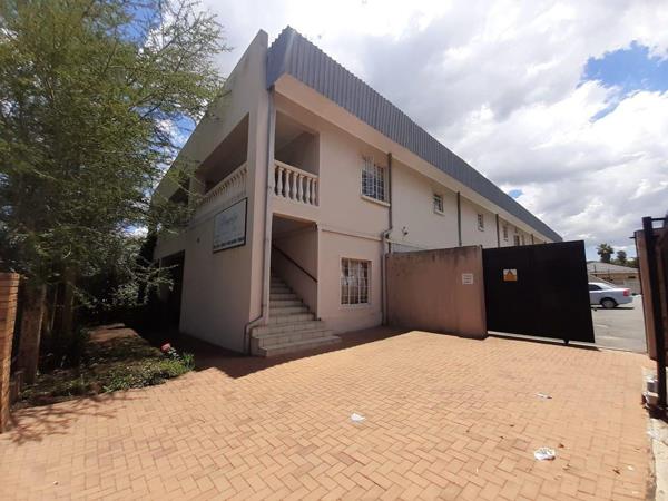 1 550  m² Industrial space