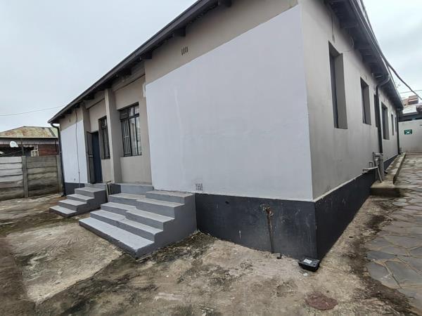 12 Bedroom House