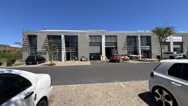 300  m² Commercial space