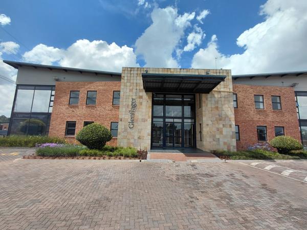 383  m² Commercial space