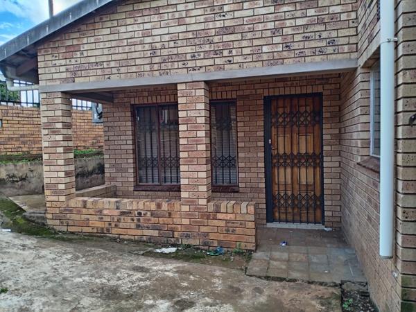 2 Bedroom House