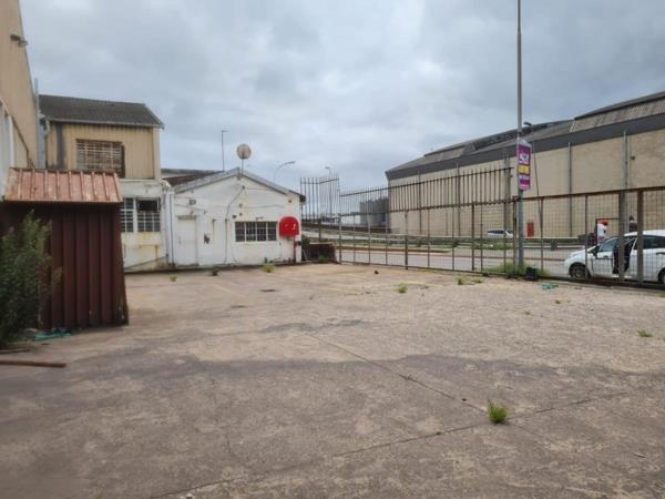 820 m² Commercial space