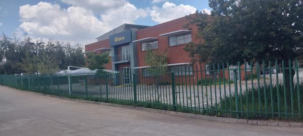 2 341  m² Commercial space